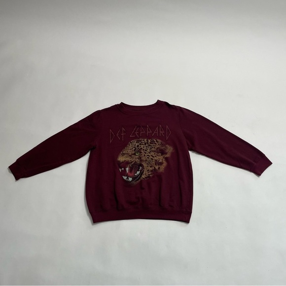 Def Leppard Tops - DEF LEPPARD crewneck
